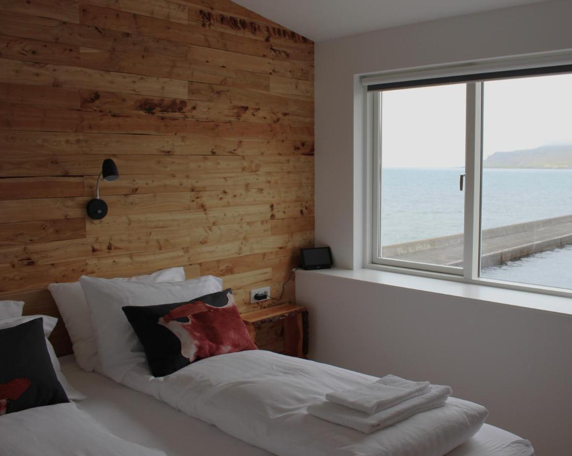 Blabjorg Resort 东博尔加峡湾 外观 照片
